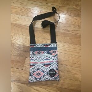 Dakine crossbody bag